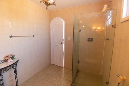 Casa para alugar com 441m², 5 quartos e 1 vagaBanheiro da Suíte