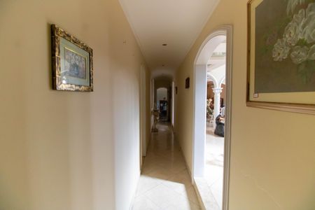 Casa para alugar com 441m², 5 quartos e 1 vagaCorredor 