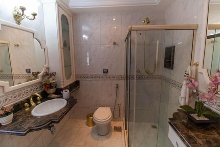 Casa para alugar com 441m², 5 quartos e 1 vagaBanheiro 2