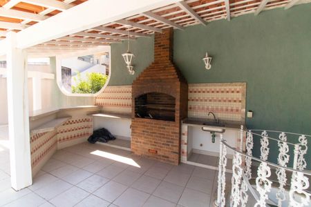 Casa para alugar com 441m², 5 quartos e 1 vagaÁrea gourmet