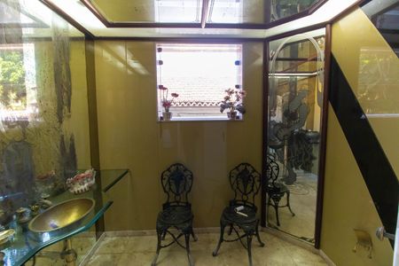 Casa para alugar com 441m², 5 quartos e 1 vagaLavabo