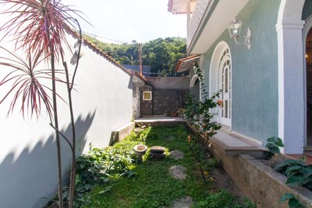 Casa para alugar com 441m², 5 quartos e 1 vagaÁrea externa