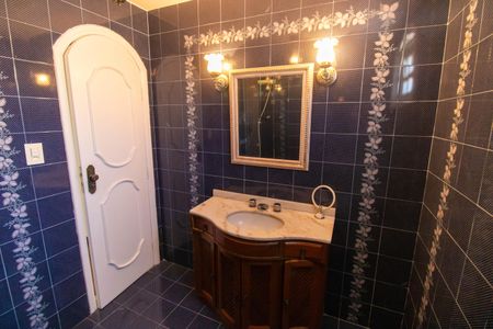 Casa para alugar com 441m², 5 quartos e 1 vagaBanheiro 1