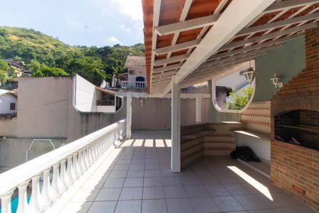 Casa para alugar com 441m², 5 quartos e 1 vagaÁrea gourmet