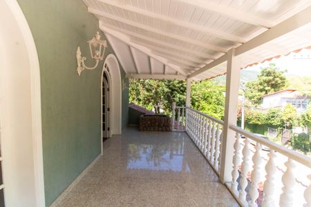 Casa para alugar com 441m², 5 quartos e 1 vagaVaranda