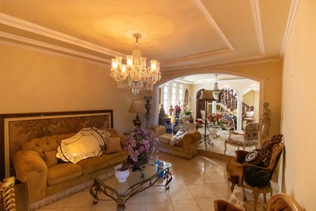 Casa para alugar com 441m², 5 quartos e 1 vagaSala