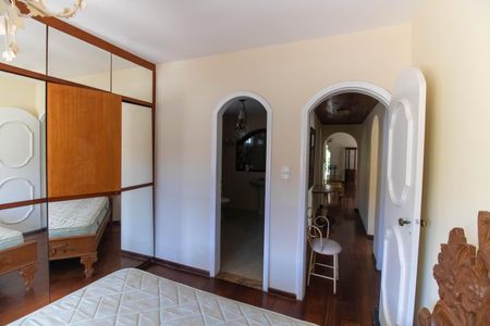 Casa para alugar com 441m², 5 quartos e 1 vagaSuíte 