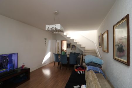 Sala de casa à venda com 3 quartos, 125m² em Jardim Nice, São Paulo