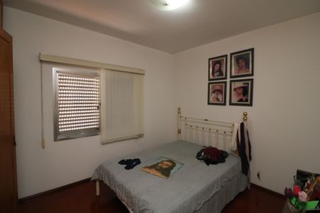 Quarto de casa à venda com 3 quartos, 125m² em Jardim Nice, São Paulo