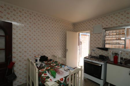 Casa à venda com 125m², 3 quartos e 2 vagasCozinha