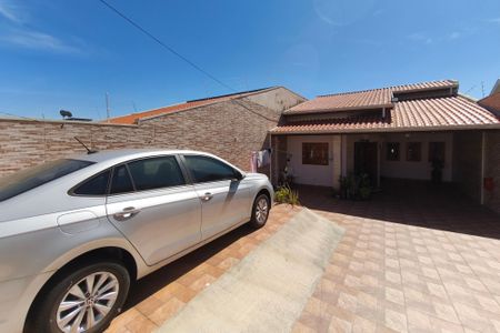 Casa à venda com 270m², 3 quartos e 5 vagasQuintal - Garagem