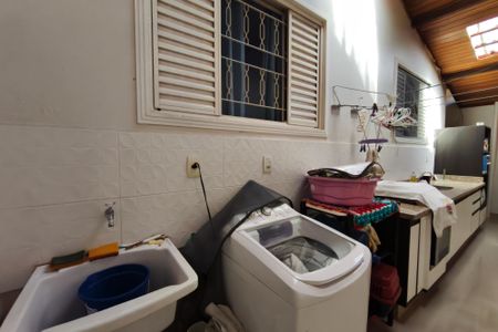 Casa à venda com 270m², 3 quartos e 5 vagasÁrea gourmet