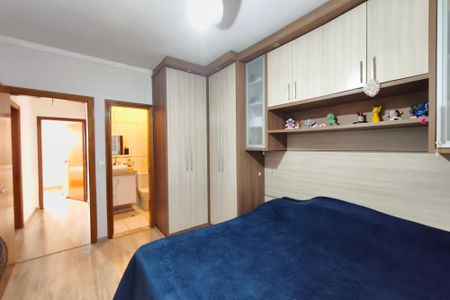 Casa à venda com 270m², 3 quartos e 5 vagasQuarto Suíte