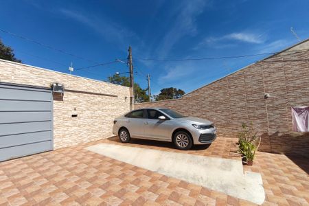 Casa à venda com 270m², 3 quartos e 5 vagasQuintal - Garagem