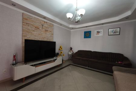 Casa à venda com 270m², 3 quartos e 5 vagasSala