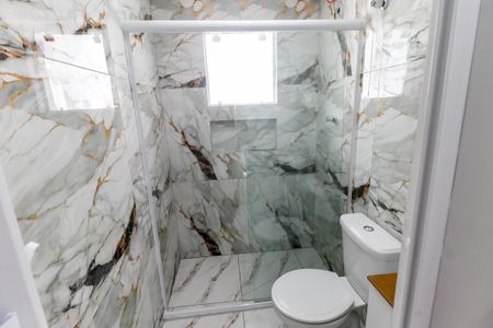 Banheiro de casa à venda com 2 quartos, 71m² em Jardim Umarizal, São Paulo