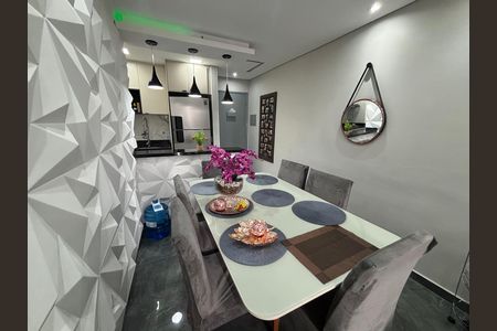 Casa à venda com 54m², 2 quartos e 1 vagaSala