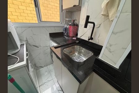 Casa à venda com 54m², 2 quartos e 1 vagaÁrea de Serviço