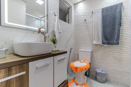 Banheiro de apartamento para alugar com 1 quarto, 50m² em República, São Paulo