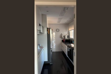 Apartamento à venda com 132m², 3 quartos e 2 vagas Apartamento à venda com 132m², 3 quartos e 2 vagasCozinha