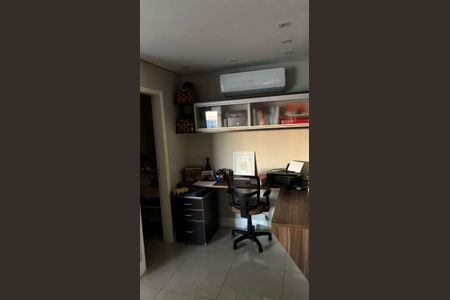 Apartamento à venda com 132m², 3 quartos e 2 vagas Apartamento à venda com 132m², 3 quartos e 2 vagasQuarto