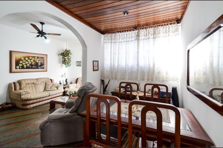 Apartamento à venda com 66m², 2 quartos e 2 vagas Apartamento à venda com 66m², 2 quartos e 2 vagasSala de Jantar