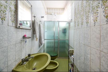 Apartamento à venda com 66m², 2 quartos e 2 vagas Apartamento à venda com 66m², 2 quartos e 2 vagasBanheiro Social