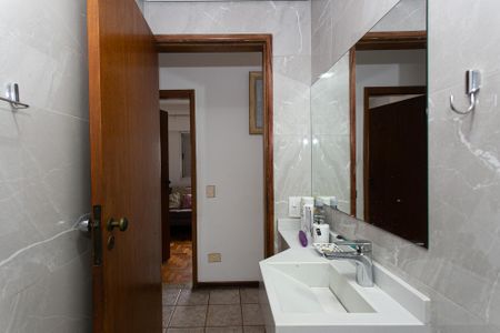 Apartamento à venda com 114m², 3 quartos e 2 vagas Apartamento à venda com 114m², 3 quartos e 2 vagasBanheiro Social