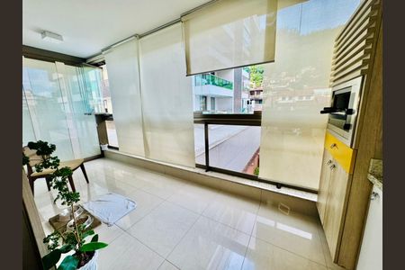 Varanda de apartamento à venda com 3 quartos, 116m² em Charitas, Niterói