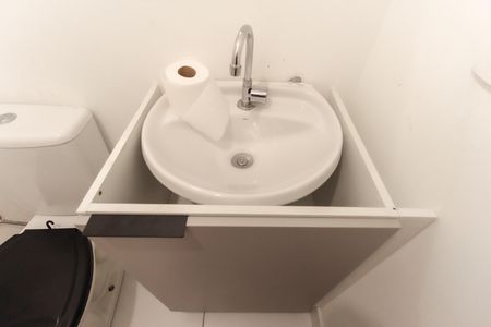Apartamento à venda com 32m², 2 quartos e sem vaga Apartamento à venda com 32m², 2 quartos e sem vagaBanheiro