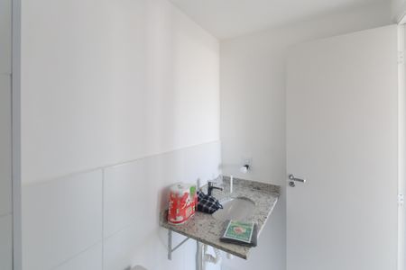 Apartamento à venda com 56m², 2 quartos e 1 vaga Apartamento à venda com 56m², 2 quartos e 1 vagaBanheiro