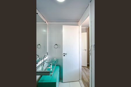 Apartamento para alugar com 63m², 2 quartos e 1 vaga Apartamento para alugar com 63m², 2 quartos e 1 vagaBanheiro da Suíte