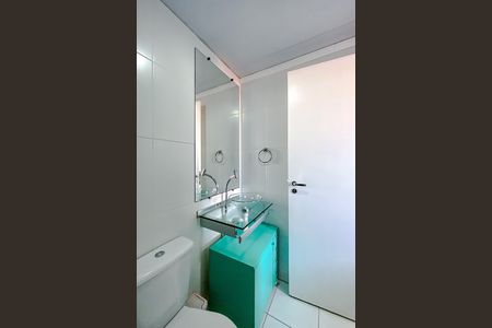 Apartamento para alugar com 63m², 2 quartos e 1 vaga Apartamento para alugar com 63m², 2 quartos e 1 vagaBanheiro da Suíte