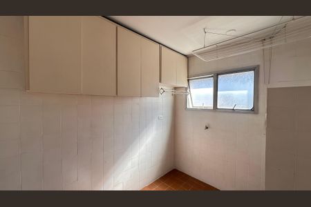 Sala/Cozinha de apartamento para alugar com 1 quarto, 42m² em Campo Belo, São Paulo