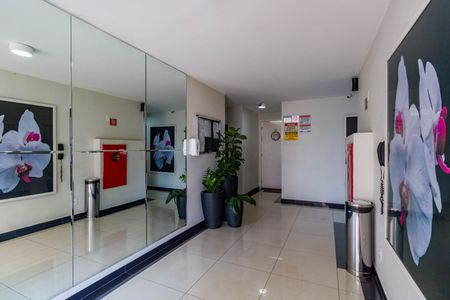 Apartamento para alugar com 44m², 2 quartos e 1 vagaHall de entrada