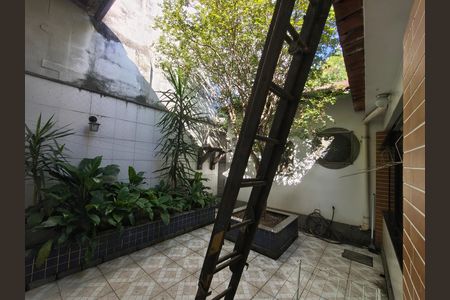 Casa à venda com 350m², 5 quartos e 4 vagas