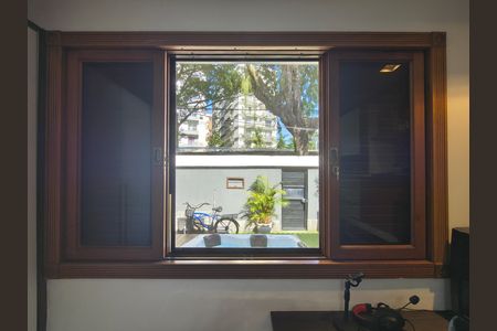 Casa à venda com 350m², 5 quartos e 4 vagas