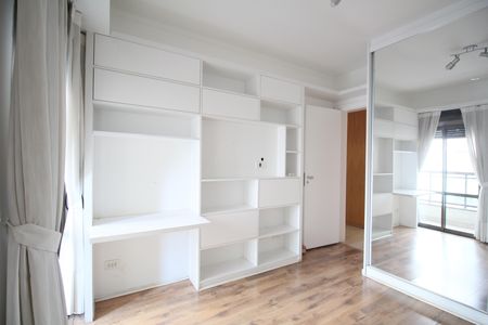 Apartamento à venda com 225m², 4 quartos e 4 vagasSuíte 2