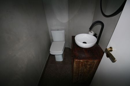 Apartamento à venda com 225m², 4 quartos e 4 vagasLavabo