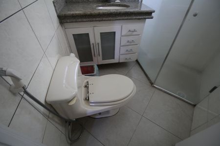 Apartamento à venda com 225m², 4 quartos e 4 vagasBanheiro 