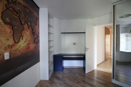 Apartamento à venda com 225m², 4 quartos e 4 vagasSuíte 1