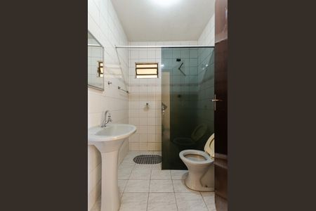 Casa para alugar com 55m², 2 quartos e sem vaga Casa para alugar com 55m², 2 quartos e sem vagaBanheiro