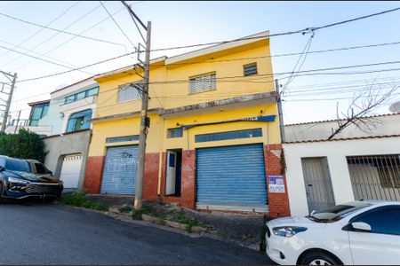 Casa para alugar com 55m², 2 quartos e sem vaga Casa para alugar com 55m², 2 quartos e sem vagaFachada