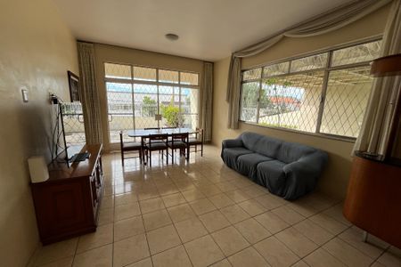 Casa à venda com 3 quartos, 231m² em Jardim Guanabara, Rio de Janeiro