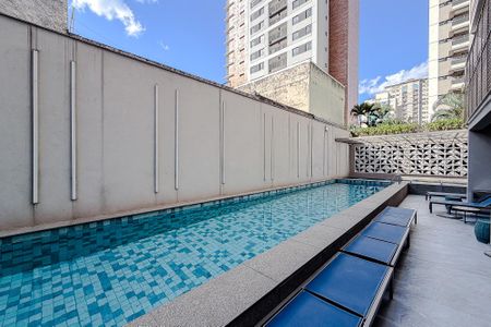 Studio à venda com 25m², 1 quarto e sem vaga Studio à venda com 25m², 1 quarto e sem vagaÁrea comum - Piscina