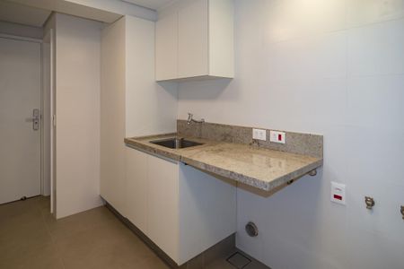 Apartamento para alugar com 177m², 3 quartos e 2 vagas Apartamento para alugar com 177m², 3 quartos e 2 vagasÁrea de Serviço