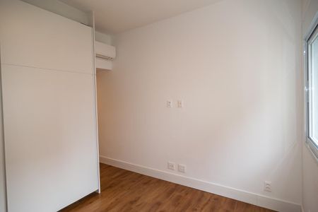 Apartamento para alugar com 177m², 3 quartos e 2 vagas Apartamento para alugar com 177m², 3 quartos e 2 vagasQuarto 1 - Suíte