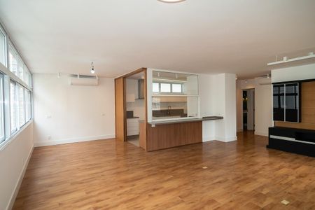 Apartamento para alugar com 177m², 3 quartos e 2 vagas Apartamento para alugar com 177m², 3 quartos e 2 vagasSala