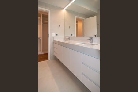 Apartamento para alugar com 177m², 3 quartos e 2 vagas Apartamento para alugar com 177m², 3 quartos e 2 vagasBanheiro Quarto 3 - Suíte Master