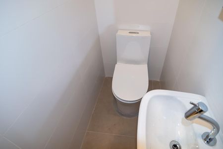 Apartamento para alugar com 177m², 3 quartos e 2 vagas Apartamento para alugar com 177m², 3 quartos e 2 vagasBanheiro de Serviço